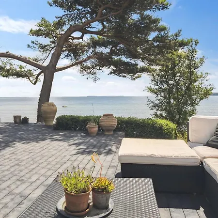 Sten - 30m From The Sea By Interhome Bjert Strand