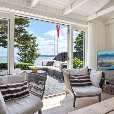 Sten - 30m From The Sea By Interhome Bjert Strand